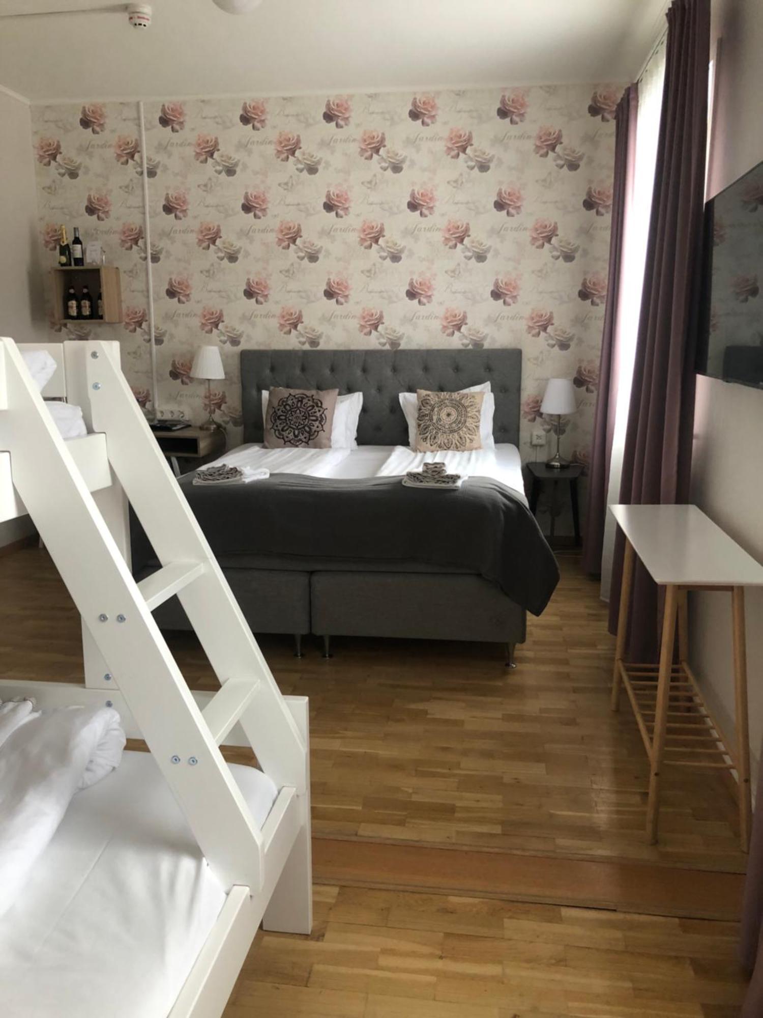 Smalandsstenar Hotell Buitenkant foto