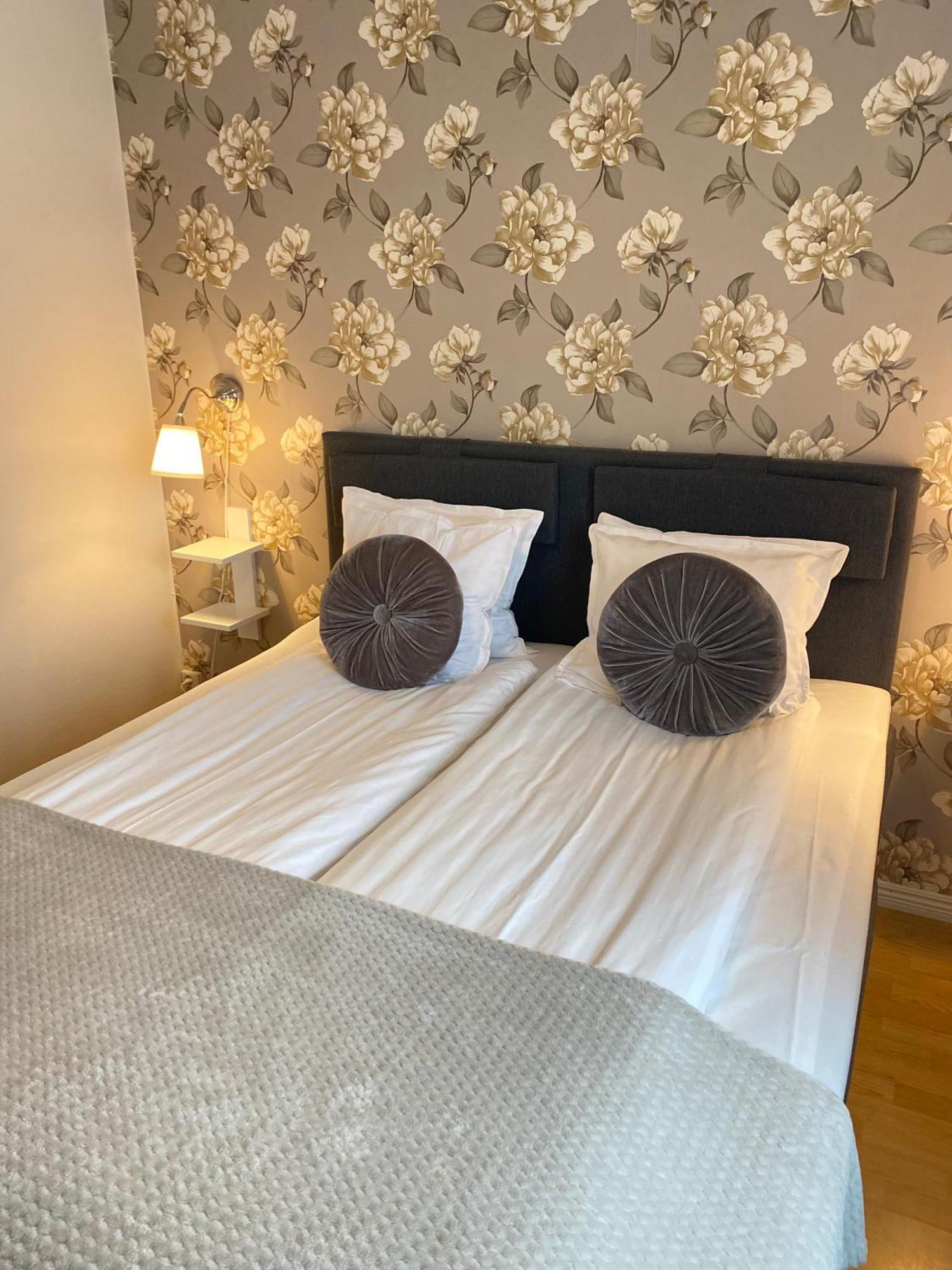 Smalandsstenar Hotell Buitenkant foto