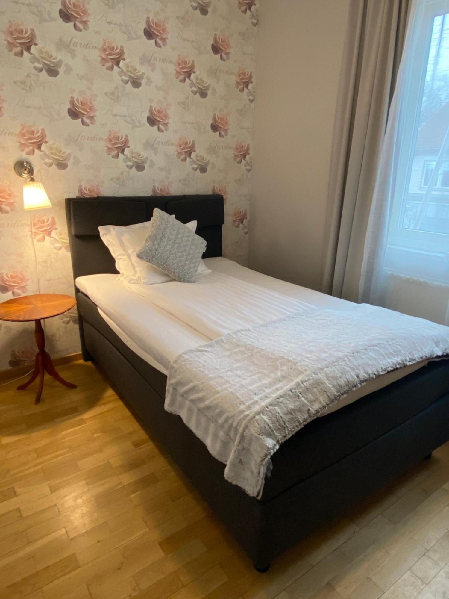 Smalandsstenar Hotell Buitenkant foto