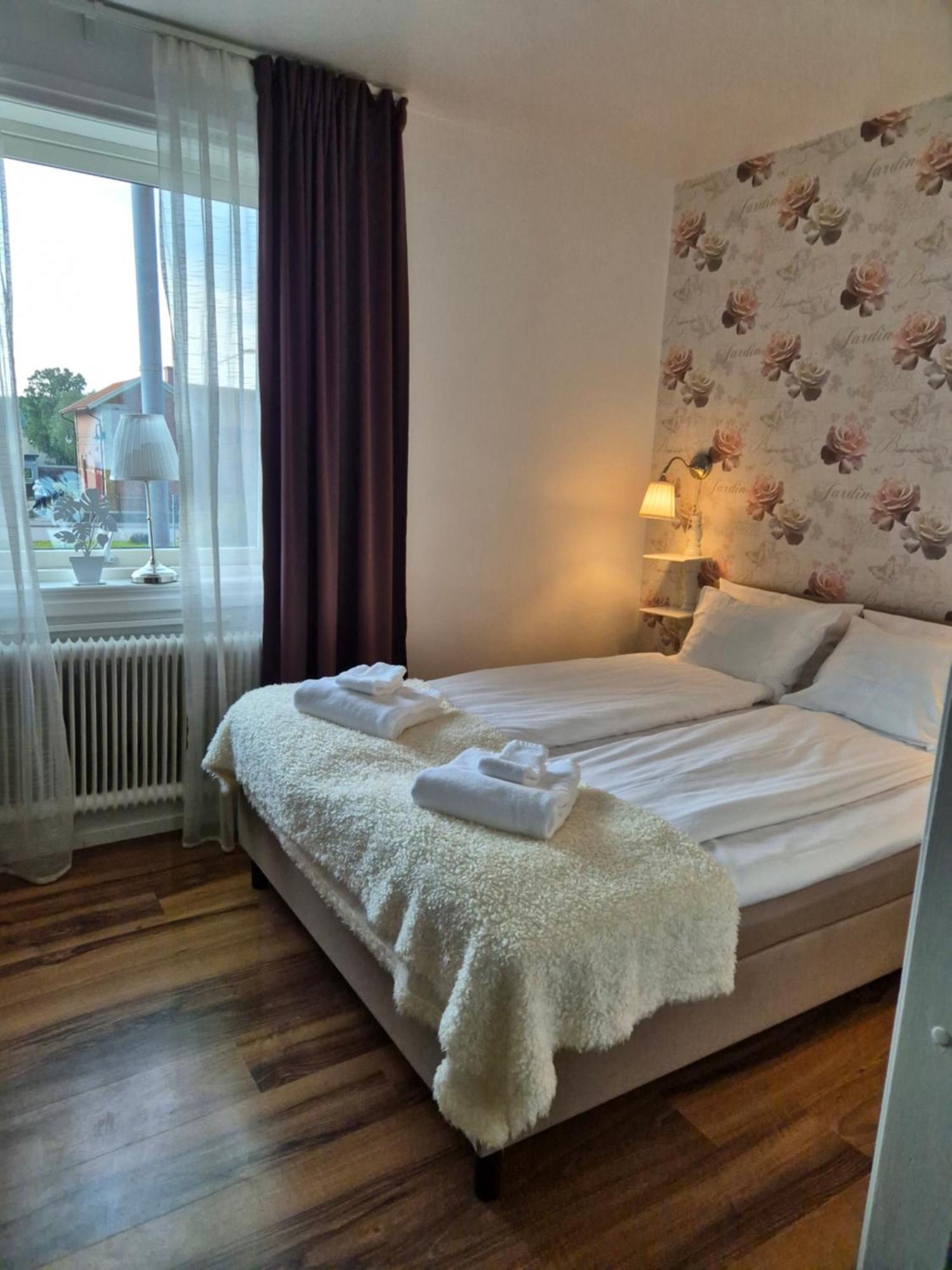 Smalandsstenar Hotell Buitenkant foto