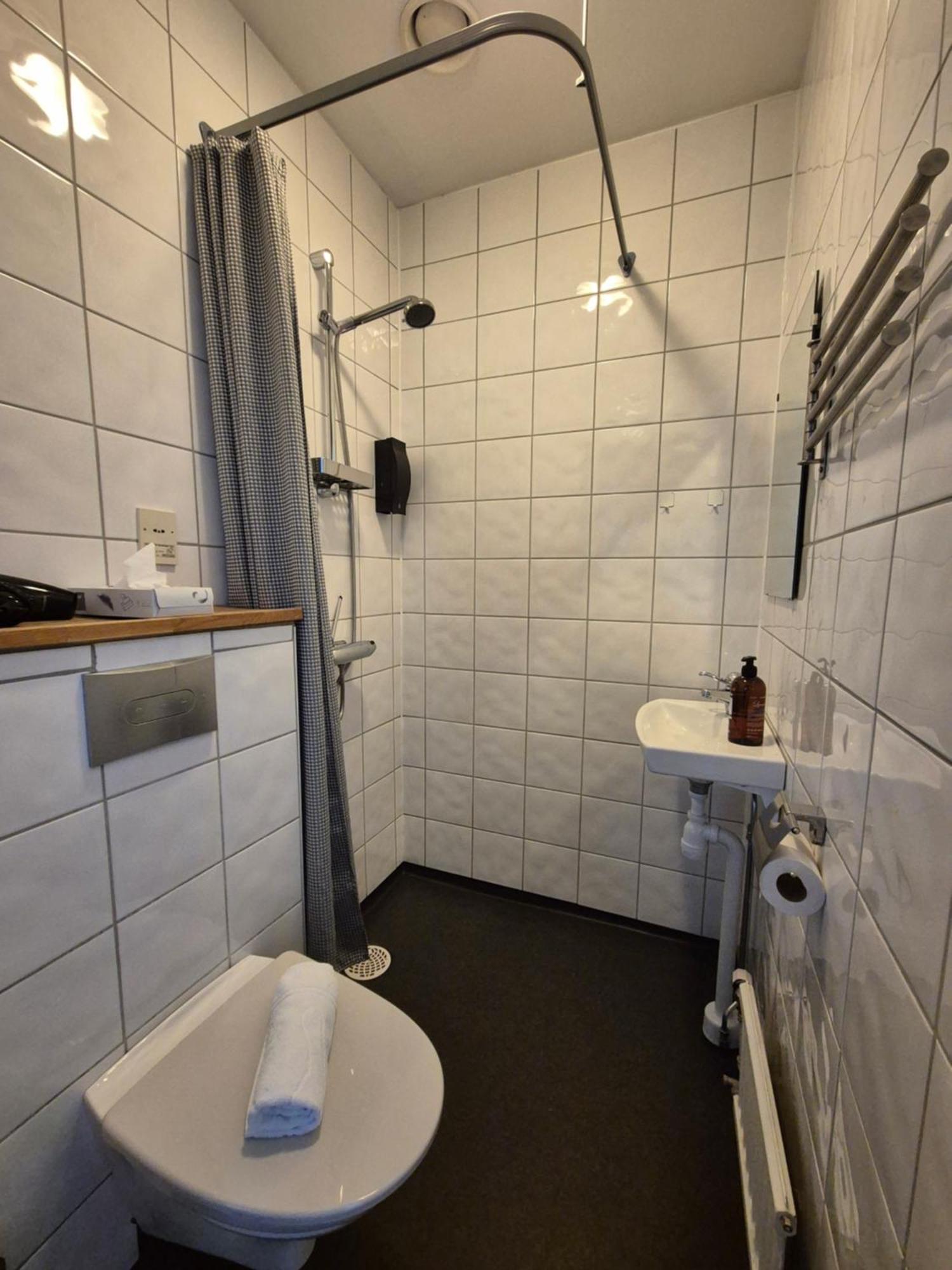 Smalandsstenar Hotell Buitenkant foto