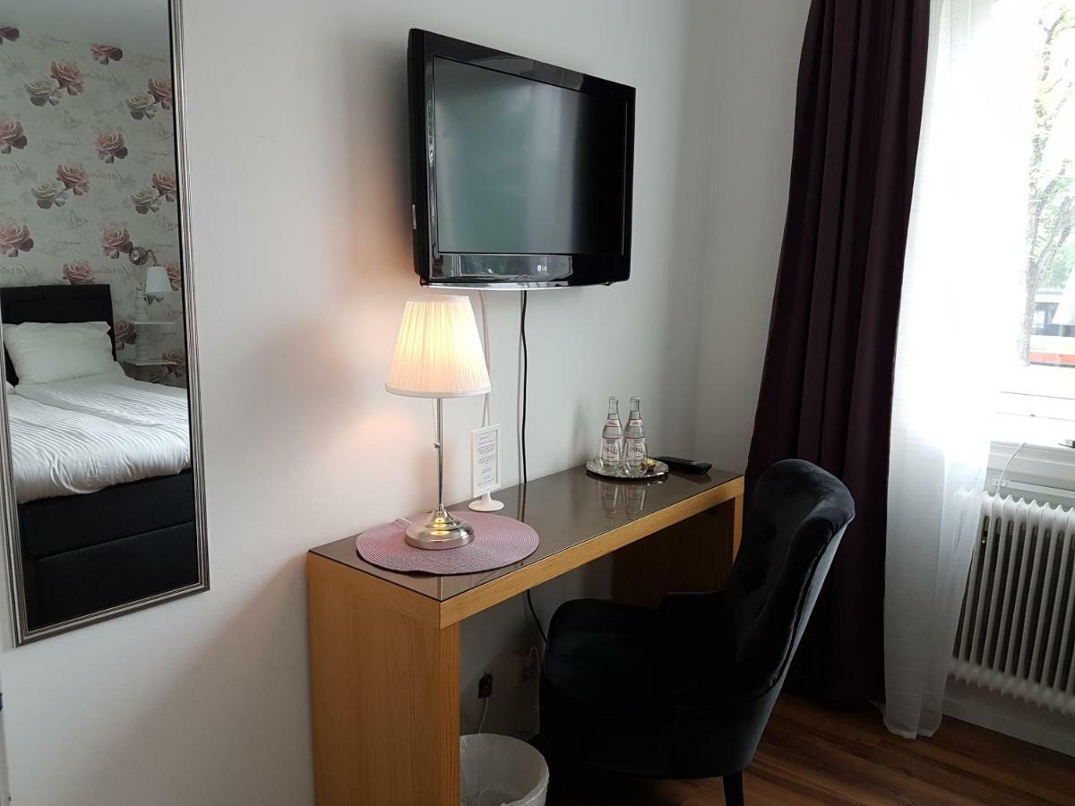 Smalandsstenar Hotell Buitenkant foto